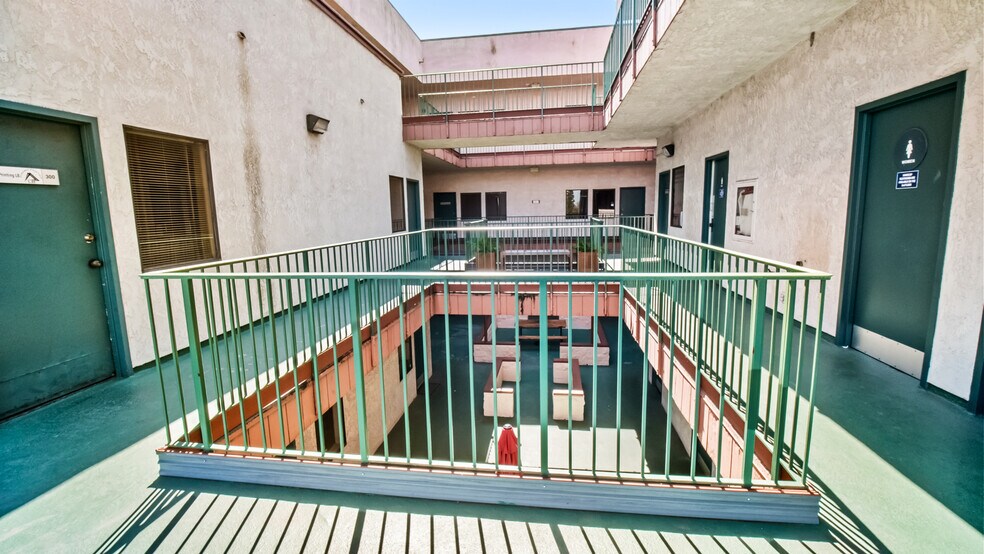 More Photos Of 5500 Atherton St, Long Beach Medical For Lease