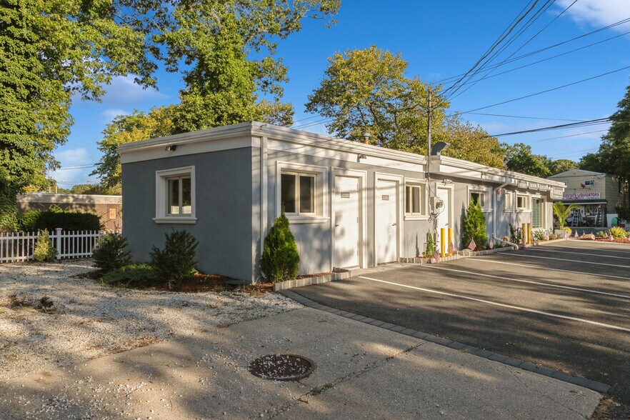 More Photos Of 1420 Montauk Hwy, Oakdale Medical For Lease