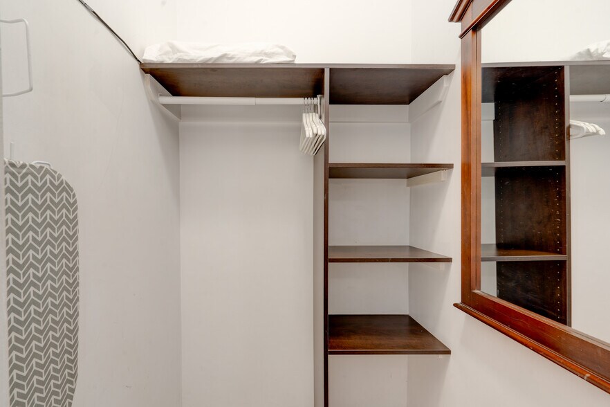 More Photos Of 1680 James Ave, Miami Beach Hotel For Sale