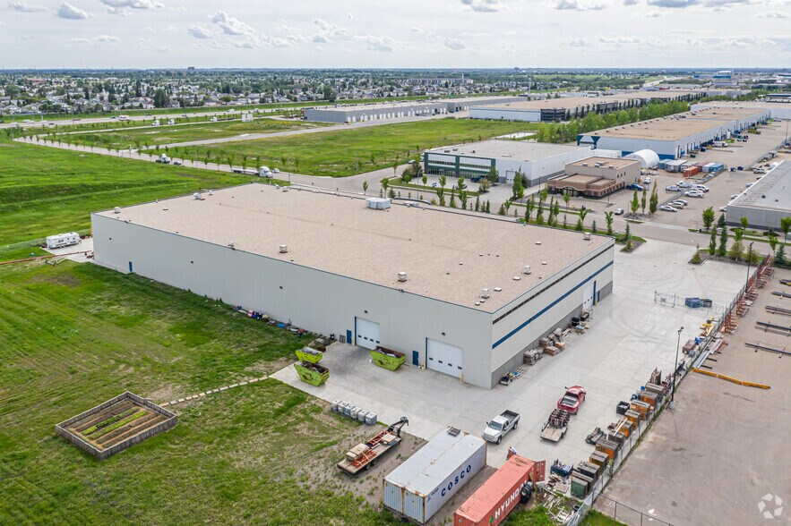 More Photos Of 5303 36 St NW, Edmonton Manufacturing For Sale
