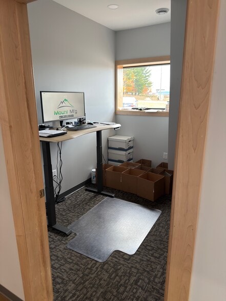 More Photos Of 875 Brookton Rd, Marquette Distribution For Sale