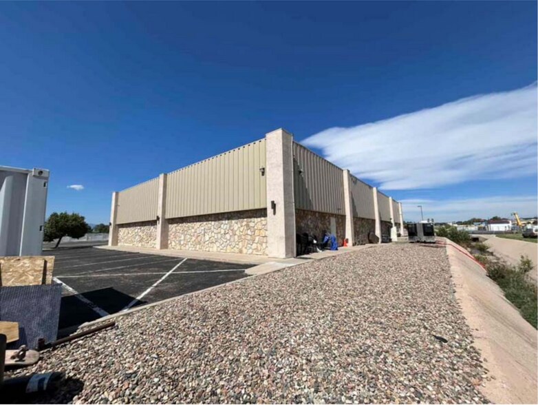 More Photos Of 5957 Terminal Avenue Ave, Colorado Springs Bar For Sale