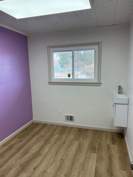 More Photos Of 2305 N Wood Ave, Roselle Medical For Sale