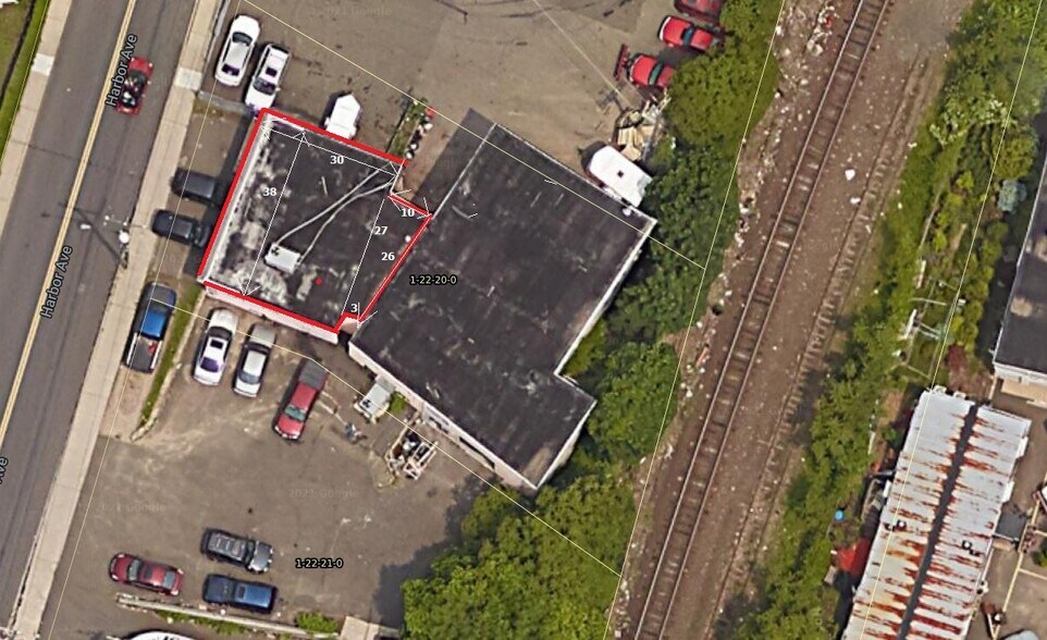 More Photos Of 29 Harbor Ave, Norwalk Manufacturing For Lease