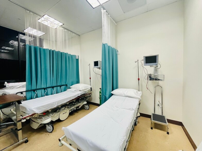 More Photos Of 8342 Garden Grove Blvd, Garden Grove Storefront Retail Office For Sale