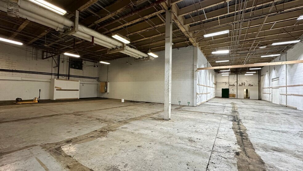 More Photos Of 1727-1801 Union Blvd, Allentown Warehouse For Lease