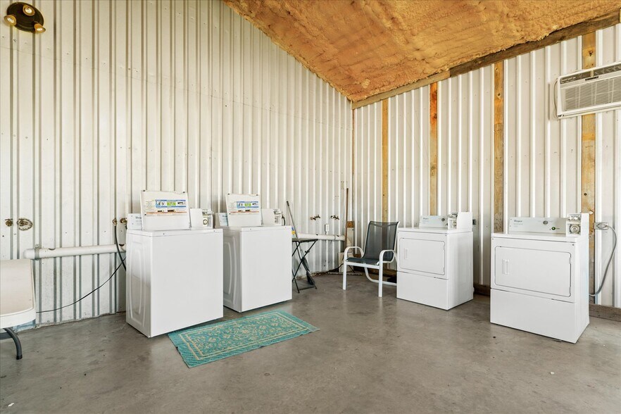 More Photos Of 115 Byers Dr, Port O Connor Trailer Camper Park For Sale