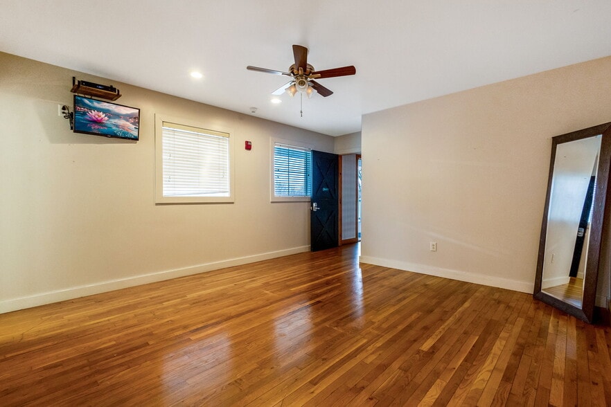 More Photos Of 12298 Croton Rd, Croton Specialty For Sale