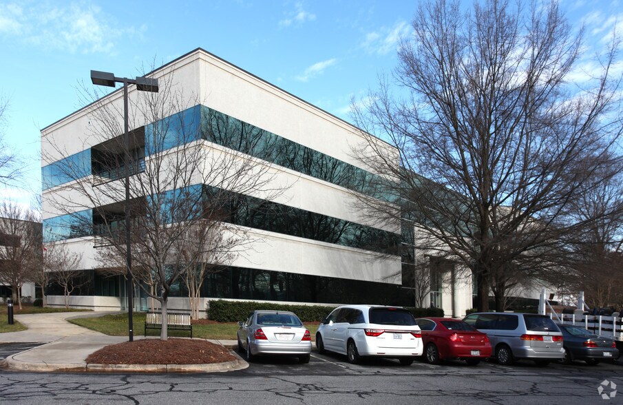 More Photos Of 7025 Albert Pick Rd, Greensboro Unknown For Sale