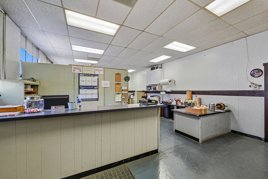 More Photos Of 1180 N 5th St, San Jose Manufacturing For Sale