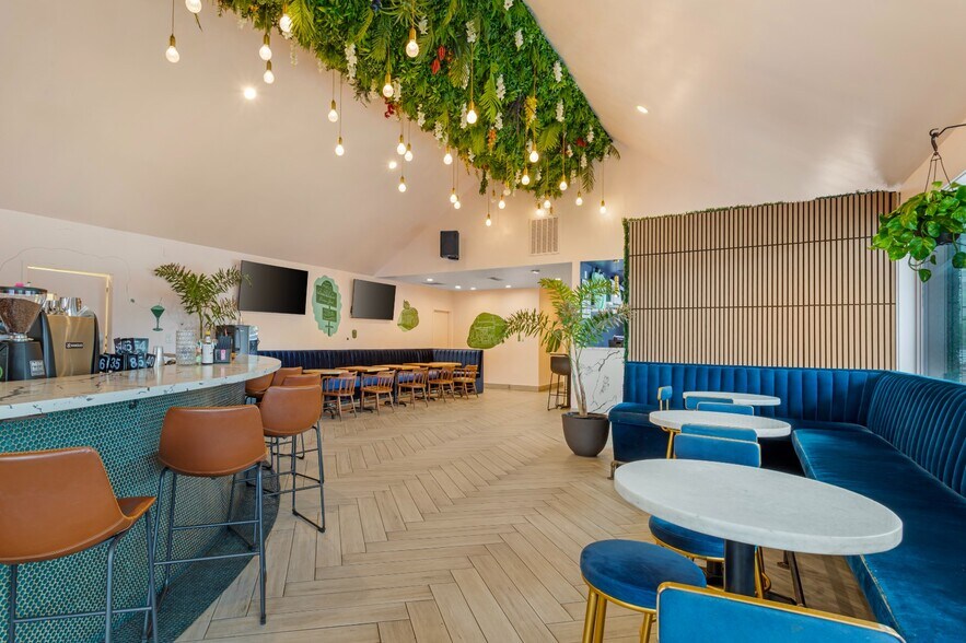 More Photos Of 100 W Cavalcade St, Houston Hotel For Lease