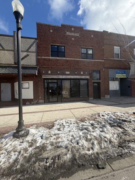 Primary Photo Of 6731 Kennedy Ave, Hammond Storefront Retail Residential For Lease