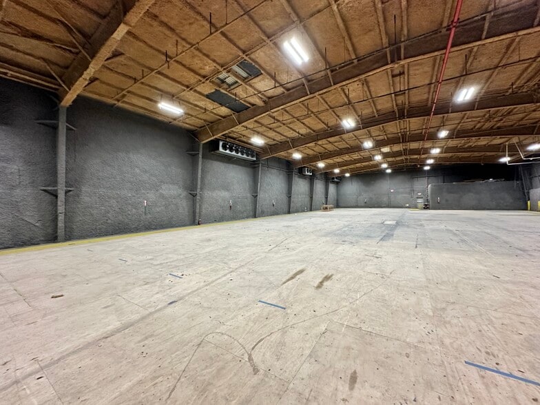 More Photos Of 4865 Arthur Kill Rd, Staten Island Warehouse For Sale