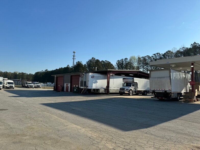 More Photos Of 43 Bellamy Ct, Stockbridge Warehouse For Lease