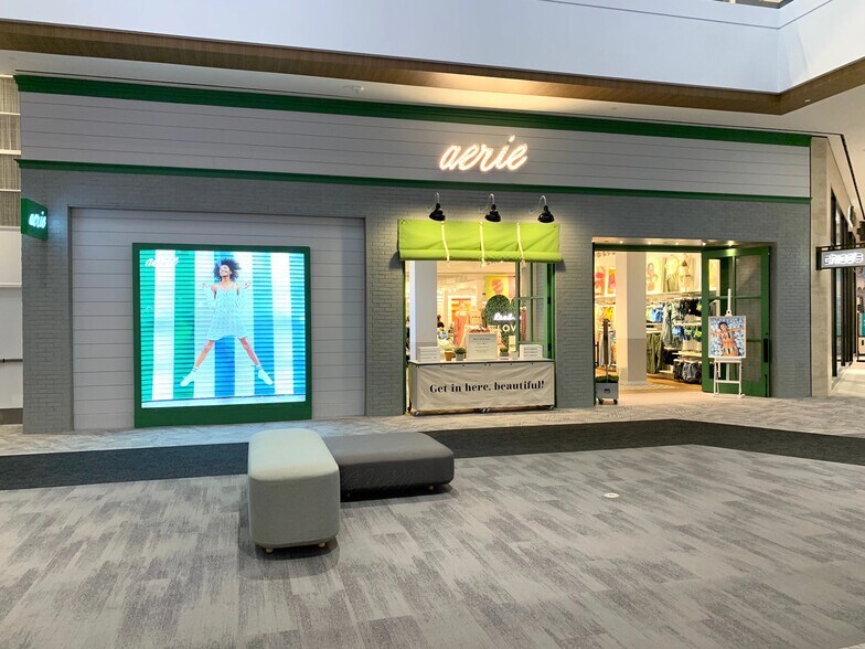 More Photos Of 56 Putnam Ave, Norwalk Unknown For Lease