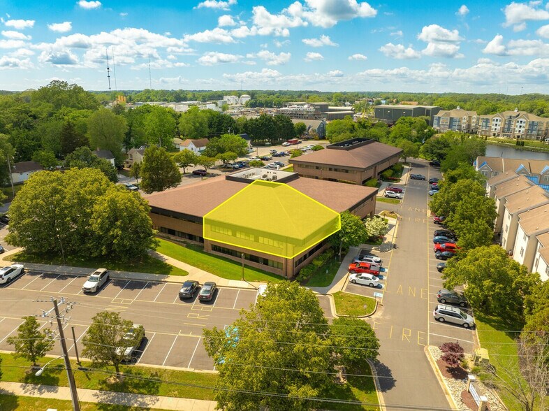 More Photos Of 560 Riverside Dr, Salisbury Medical For Sale