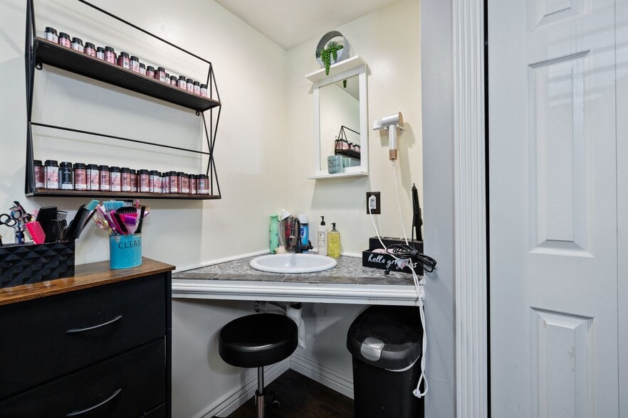 More Photos Of 115 S Alto St, Prescott Specialty For Lease