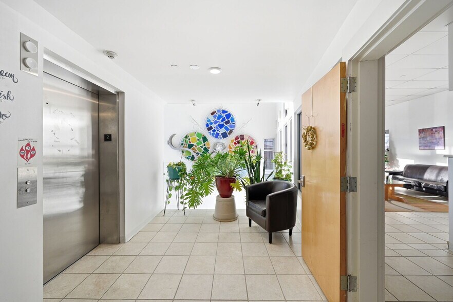 More Photos Of 354 Avenue C, Bayonne Freestanding For Sale