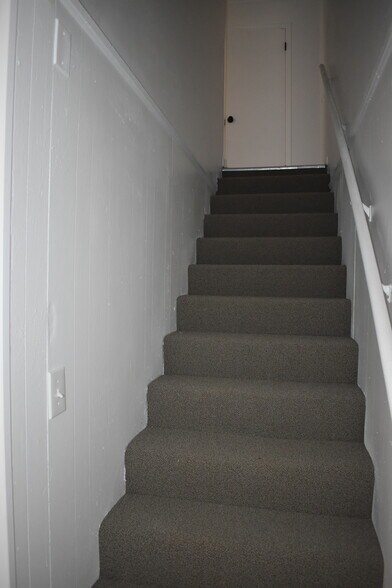 More Photos Of 1156 Triple Hill Dr, Macon-Bibb Multifamily For Sale