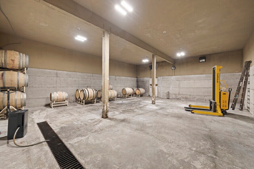 More Photos Of 4290 Mt Baker hwy, Everson Winery Vineyard For Sale