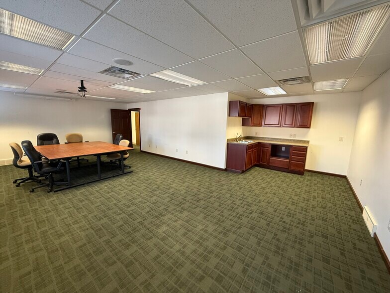 More Photos Of 5092 Lovers Ln, Portage Office For Sale