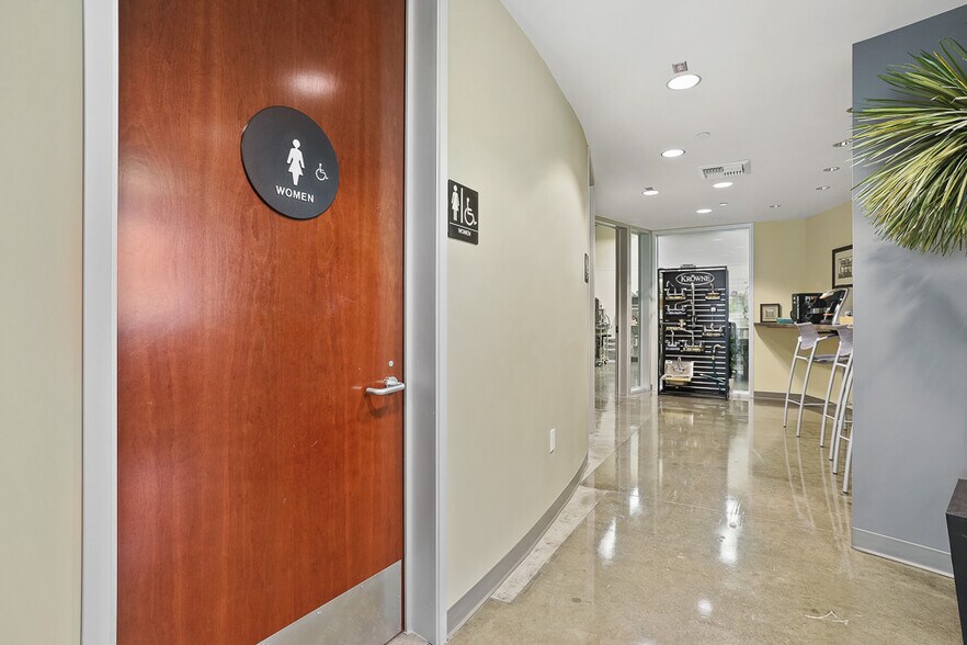 More Photos Of 9661 Irvine Center Dr, Irvine Loft Creative Space For Lease