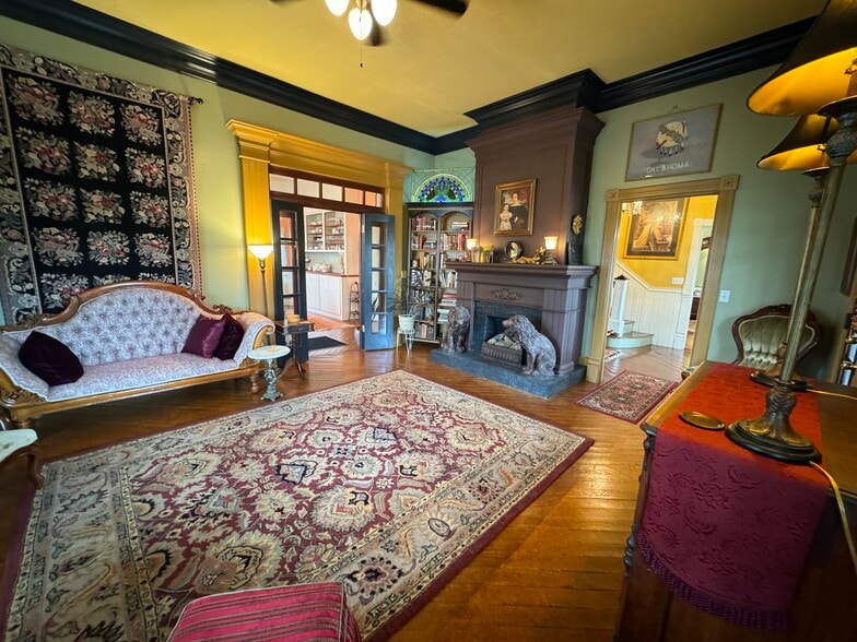 More Photos Of 224 W Chickasaw St, Tahlequah Hospitality For Sale