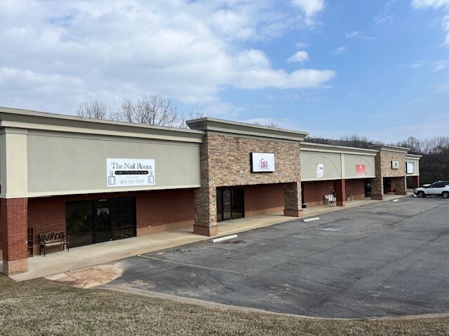 More Photos Of 5395 W Ash St, Pottsville Freestanding For Lease