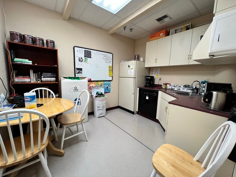 More Photos Of 142 W 8th Ave, Eugene Office For Lease