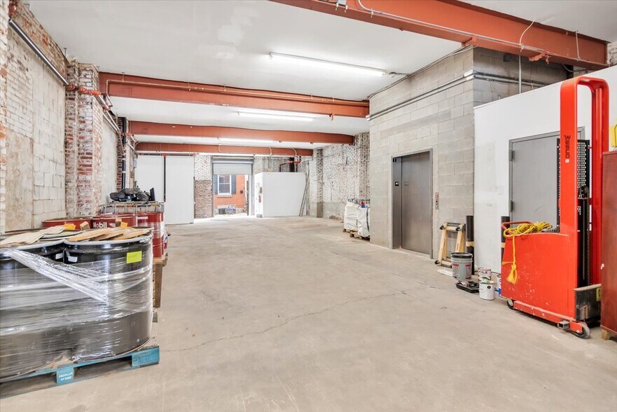 More Photos Of 1314-1316 S Howard St, Philadelphia Manufacturing For Sale