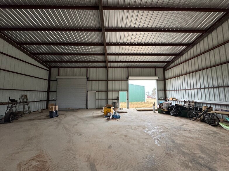 More Photos Of 1851 County Road 280, Leander Warehouse For Lease