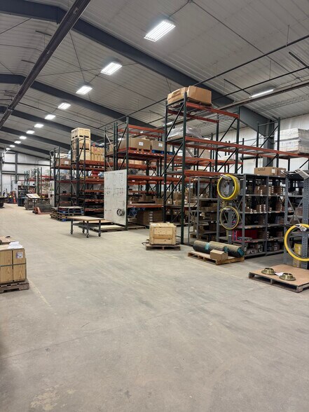 More Photos Of 309 24th Ave SW, Watford City Industrial For Sale