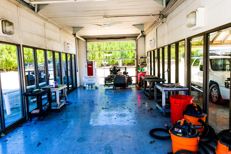 More Photos Of 950 McEver Rd, Gainesville Carwash For Sale