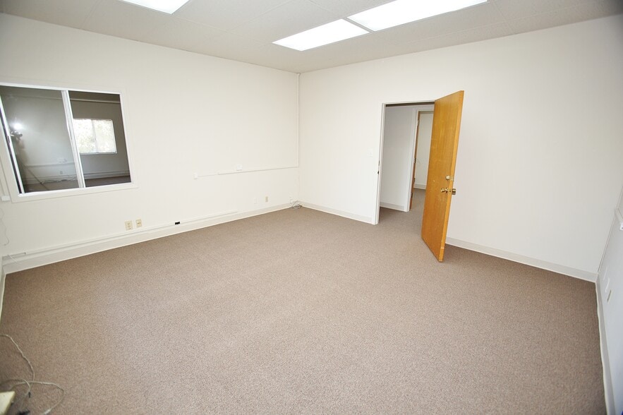 More Photos Of , Hayward Office For Sale