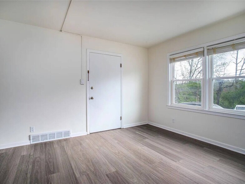 More Photos Of 1648 Alexandria Dr, Lexington Apartments For Sale