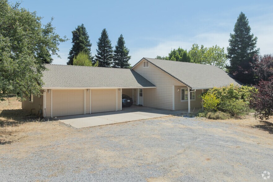 More Photos Of 22615 Silverlode Rd, Palo Cedro Flex For Lease