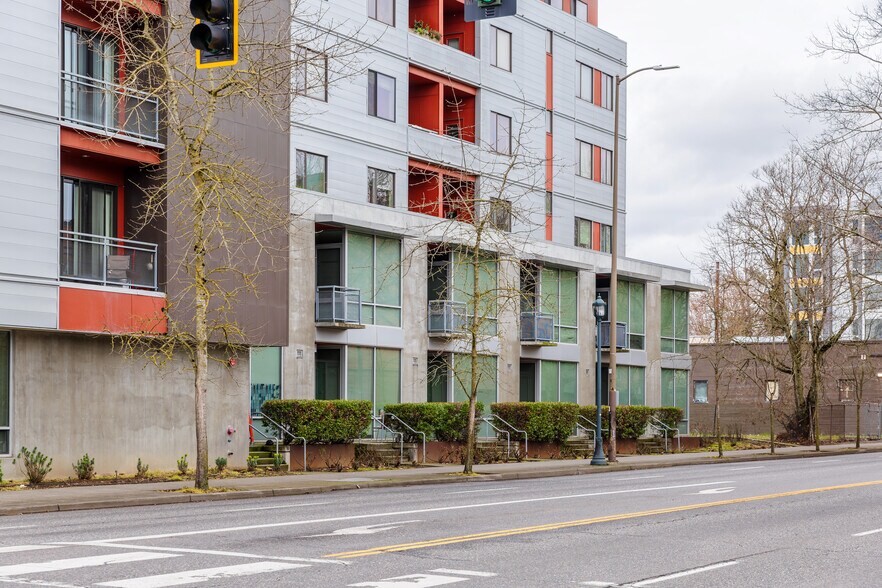 More Photos Of 375 NE Shaver St, Portland Apartments For Sale