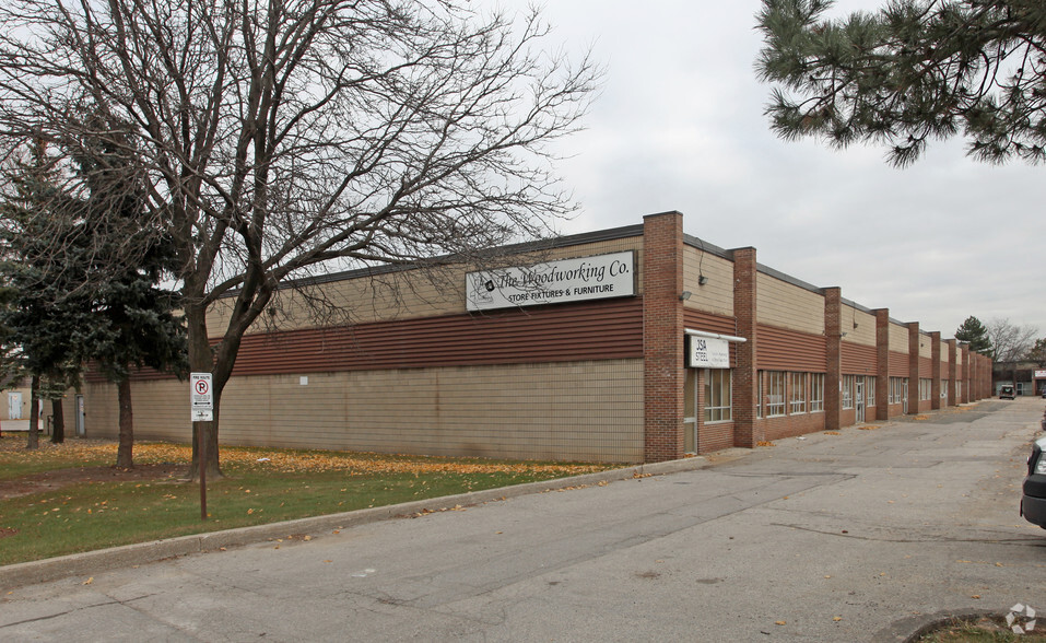 Primary Photo Of 85 Bowes Rd, Vaughan Warehouse For Lease