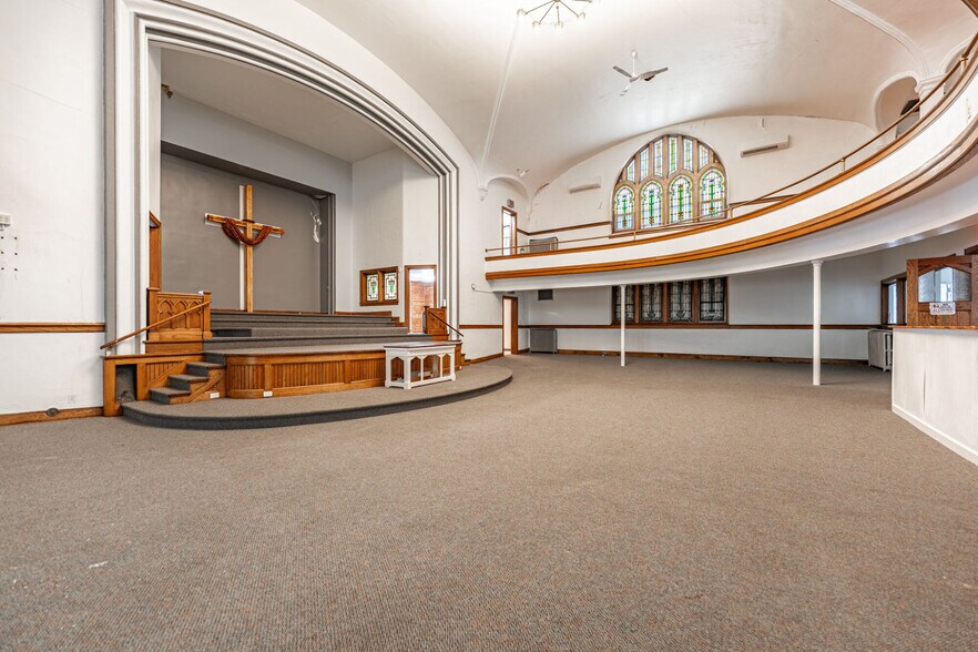More Photos Of 1203 3rd Ave, Rockford Religious Facility For Sale