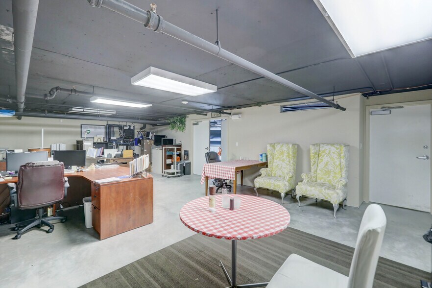 More Photos Of 2301 Wilton Dr, Wilton Manors Apartments For Sale