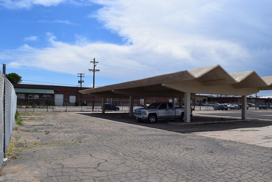 More Photos Of 5200 Smith Rd, Denver Land For Lease