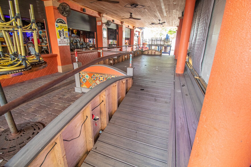 More Photos Of 130 Tamiami Trl, Punta Gorda Restaurant For Sale