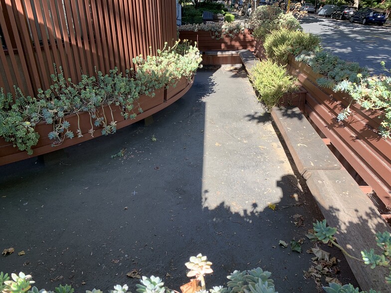 More Photos Of 2441 Le Conte Ave, Berkeley Schools For Lease