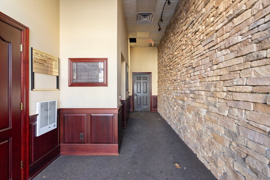 More Photos Of 188 Van Buren St, Staten Island Warehouse For Sale