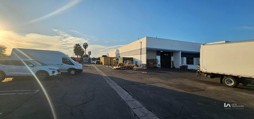 More Photos Of 20925 S Bonita St, Carson Warehouse For Sale