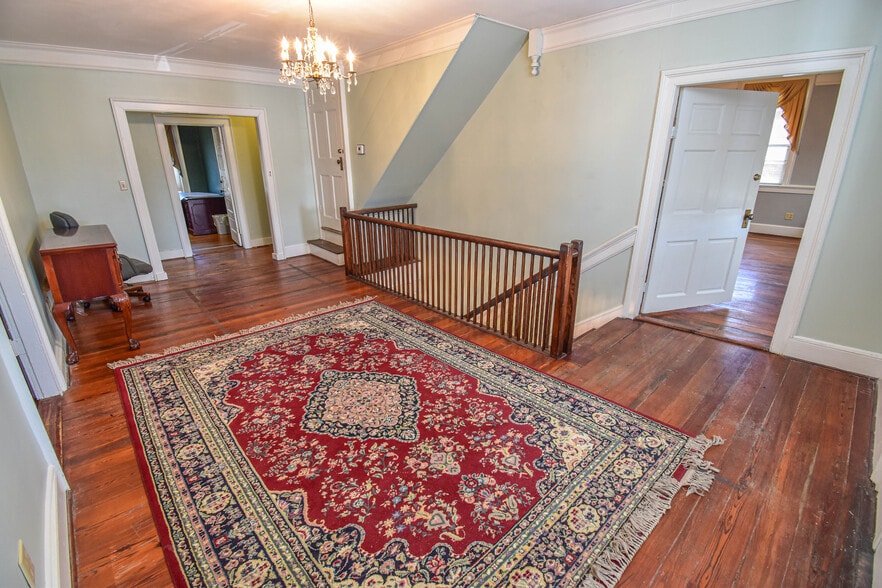 More Photos Of 2606 8th St, Tuscaloosa Office Residential For Sale