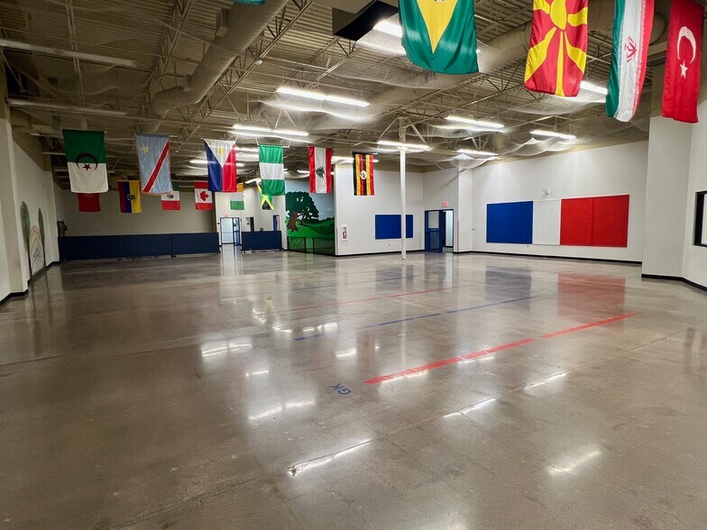 More Photos Of 2041-2091 N Arizona Ave, Chandler Unknown For Lease