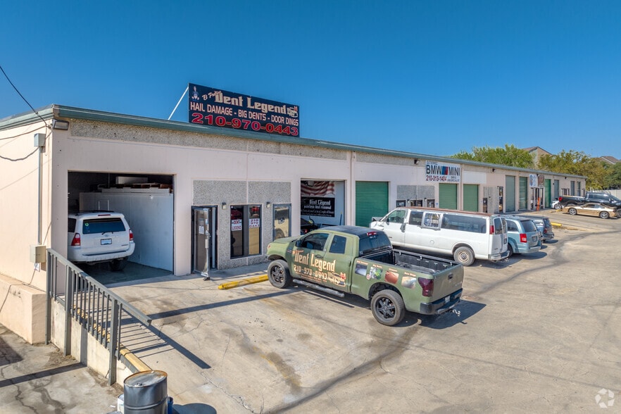 More Photos Of 10415 Perrin Beitel Rd, San Antonio Unknown For Lease
