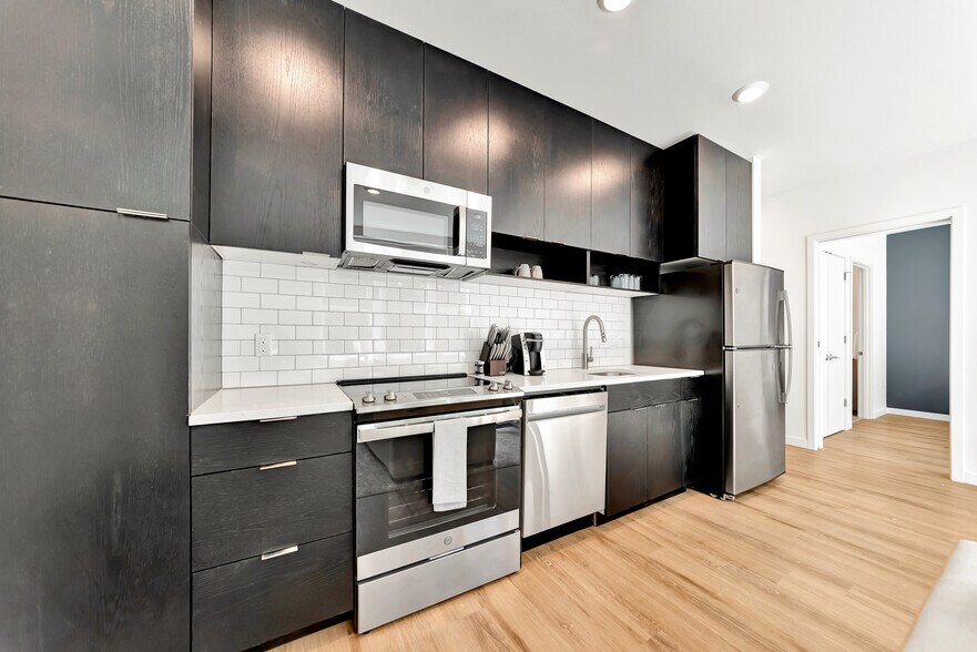 More Photos Of 4750 N Albina Ave, Portland Apartments For Sale