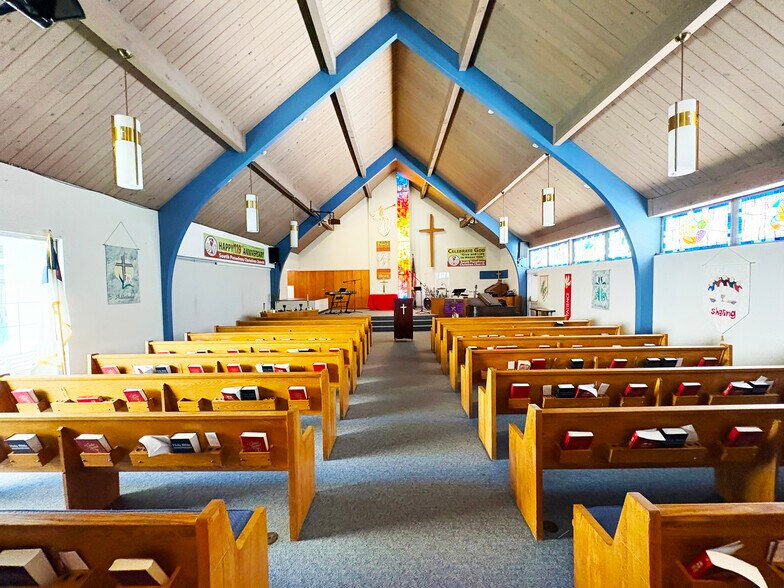 More Photos Of 1316 Lyndon St, South Pasadena Religious Facility For Lease